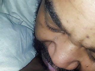 Friss den Schwanz bis zum anschlag