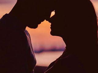 Das ist ein romantischer Abend mit einer schönen Brünetten - Sex mit einem süssen schlanken Girl