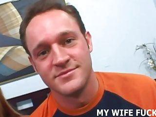 Sieh zu wie sein Schwanz besser als Geschenk ist