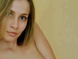 Geile Milf wird von hinten gefickt