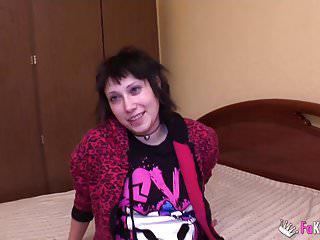 Geiles Mädchen fickt für Geld