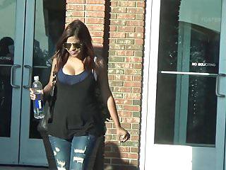 Kamera läuft zur hochform auf in zeitlupe