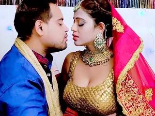 Desi heiße gattin bei hartem Fick mit Creampie