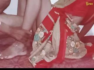 Suße junge Frau fickt ihren ersten indischen Freund