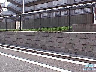 Sie weiß wie man in alle Löcher fickt