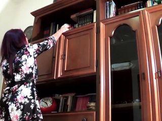 Hilft mir zu wie ich einen grossen harten Schwanz reinste